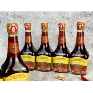 Nước Mắm Truyền Thống Cốt Nhĩ Huỳnh Khoa 45 đạm - Chai 200 ml - Hộp 6 Chai