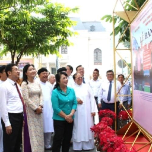 Hoạt động mặt trận